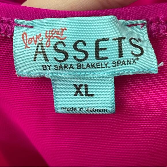 Assets by SPANX Pink V-Neck Ruffle Halter Style Swimsuit Size XL Preppy Vacation - Picture 7 of 7